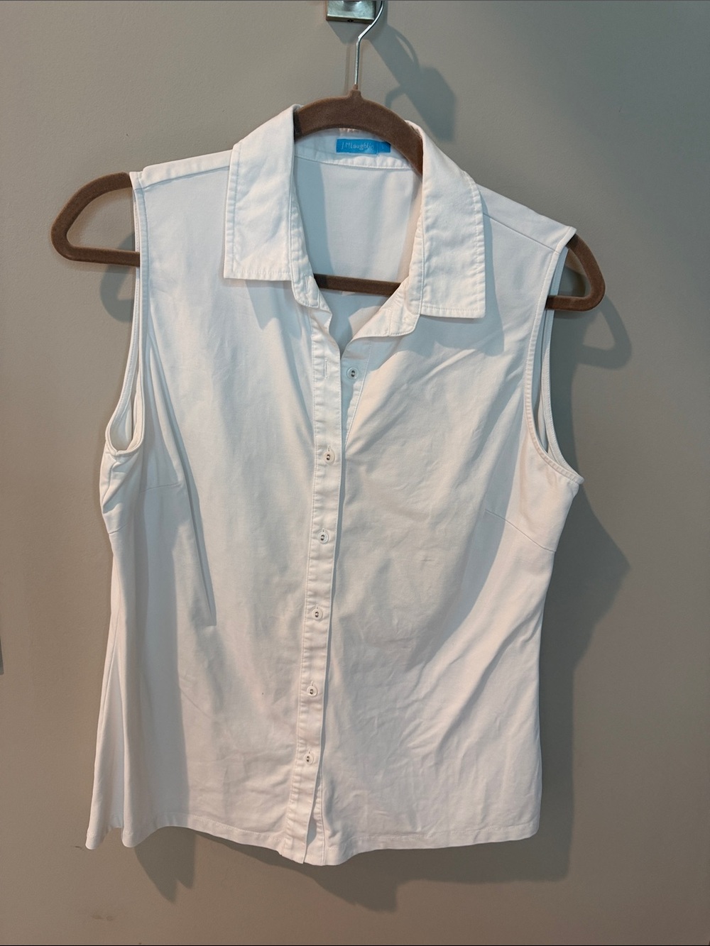 J. McLaughlin White Sleeveless Button-Down Collared Blouse